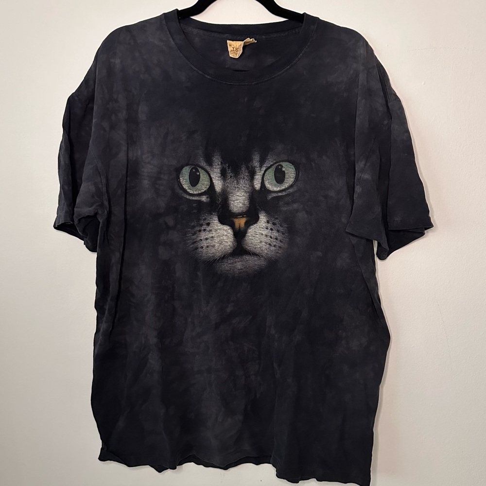The Mountain Leather Tag Cat Tee Shirt Size XL